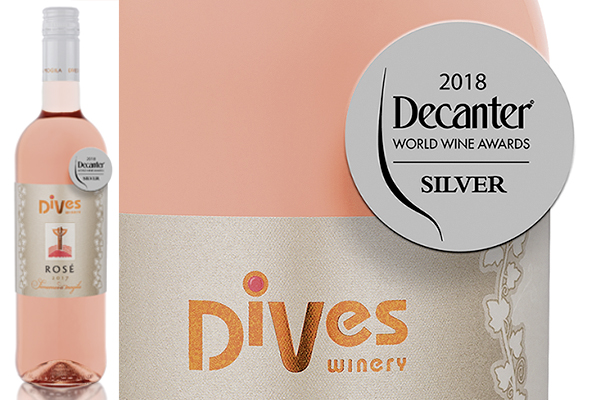 На ежегодното издание на „Оскарите за вино“ през месец Май – Decanter World Wine Awards, който се проведе в Лондон, Розе - реколта 2017 на винарна ДиВес Естейт, спечели Сребърен медал! 